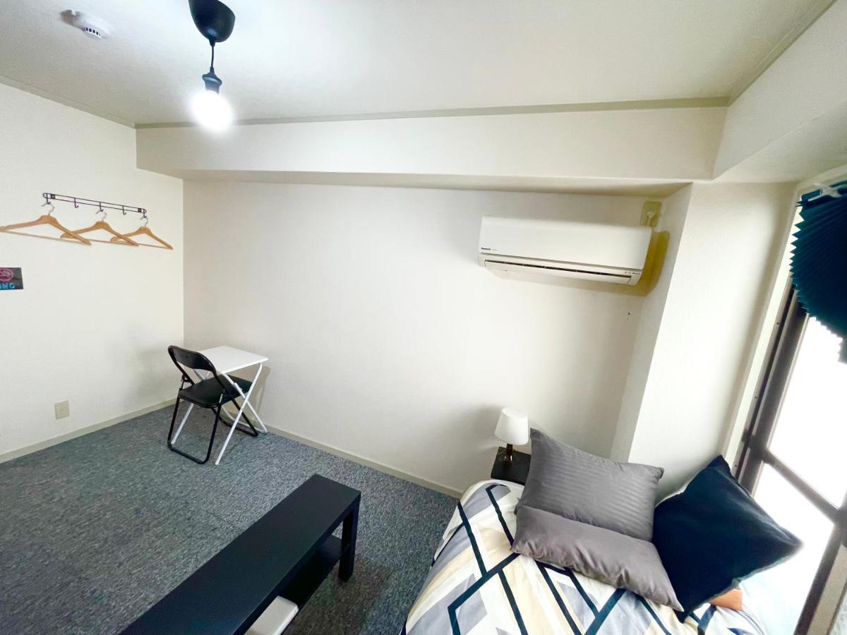 West Wood Guest Room Осака Экстерьер фото