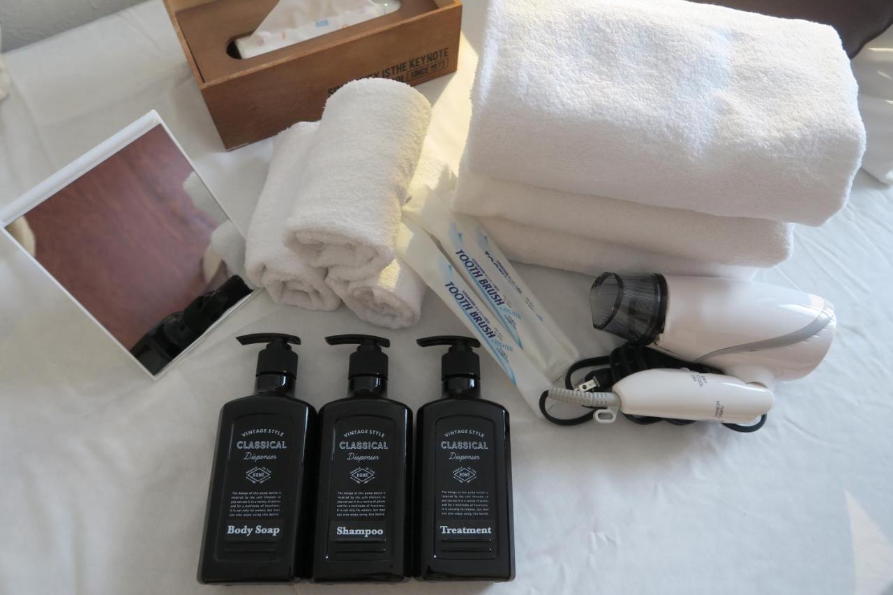 West Wood Guest Room Осака Экстерьер фото